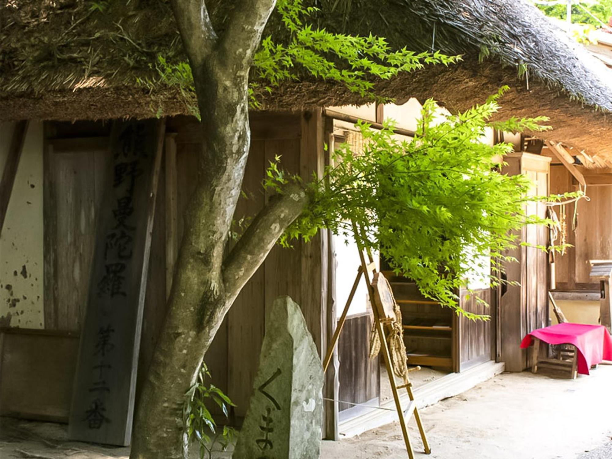 Guest Cafe Kuchikumano Hotel Kamitondacho Exterior photo